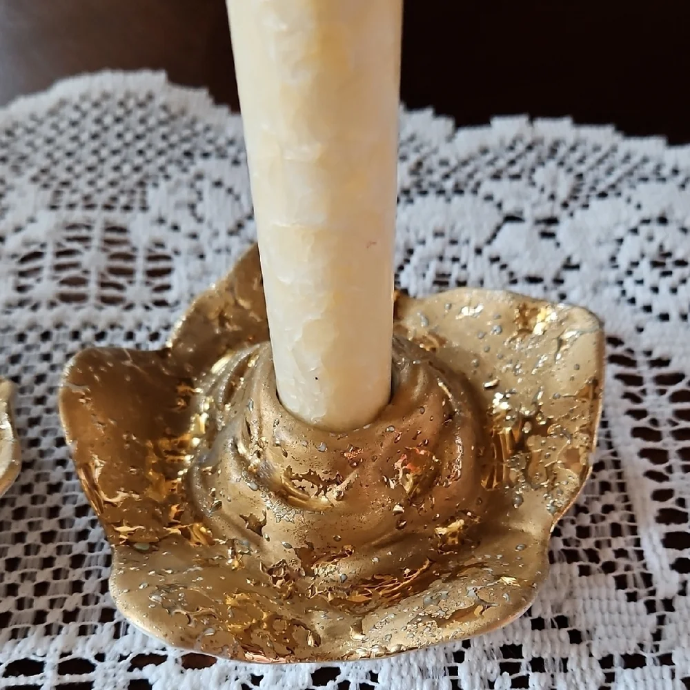 Gorgeous 1940s 22K Gold Rose Shaped 